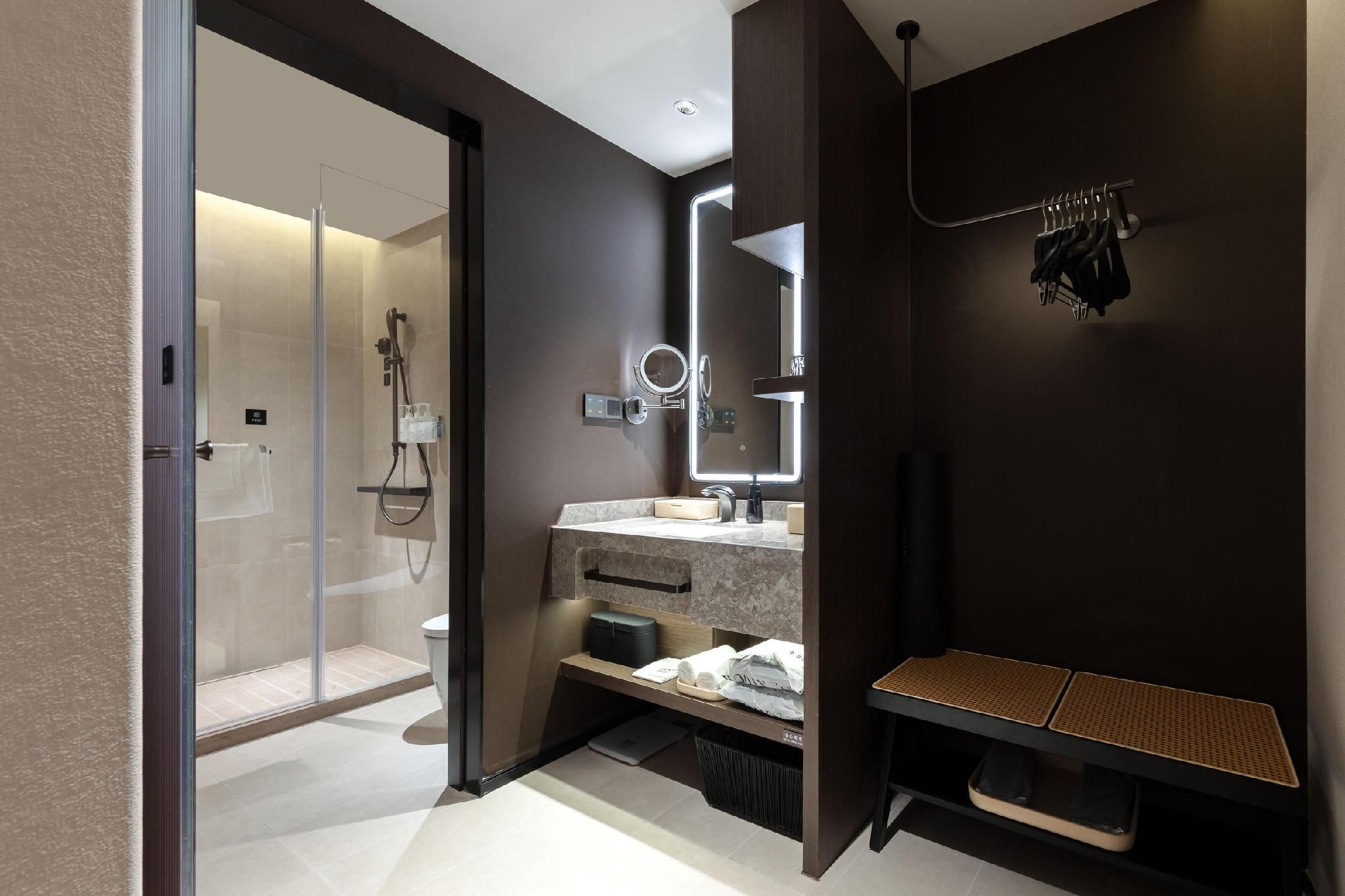 Atour - Deep Sleep Premier 1 Bed Room