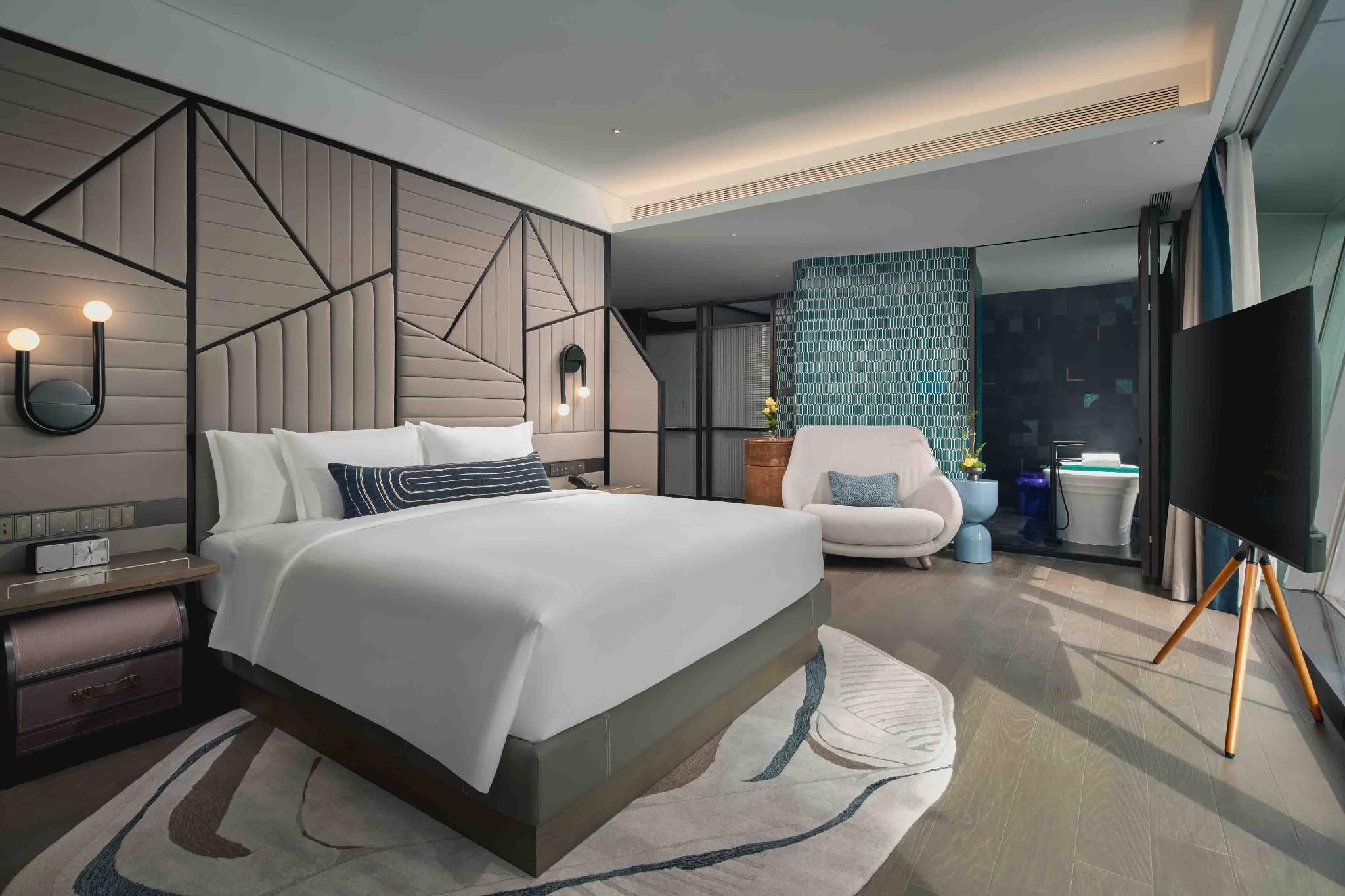 1 King Suite River View
