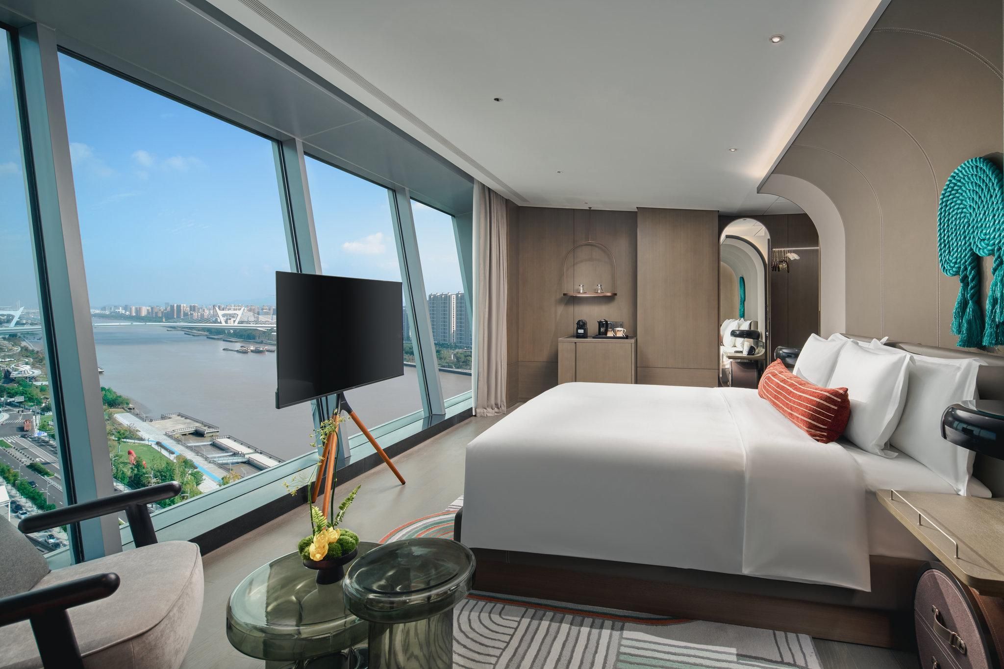 1 King Premium City View