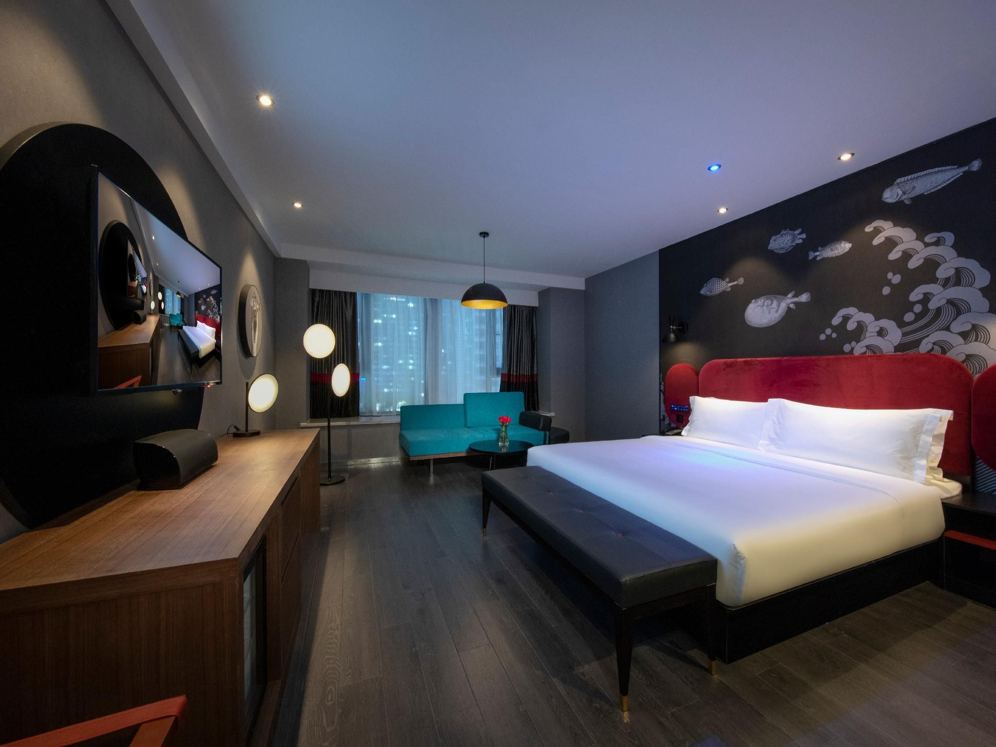 Business Queen Bed Room