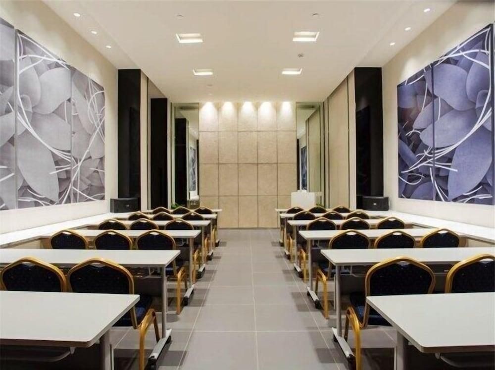 542c3331945f50db0c253a8fa8f21530