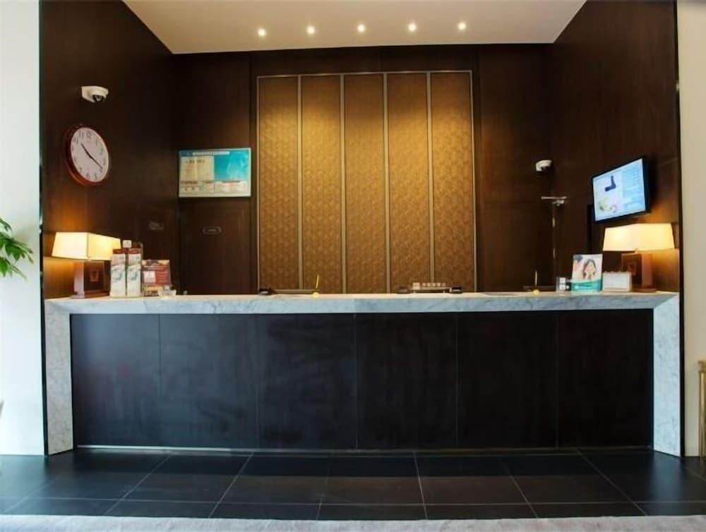 7707971d6b0f8cb38a1cccf1f04db832