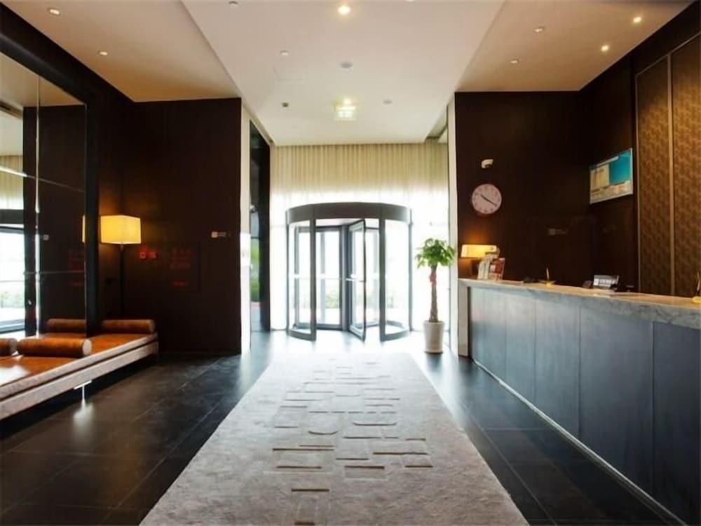 bd7c608c6c6d2ac1deba5df621527587