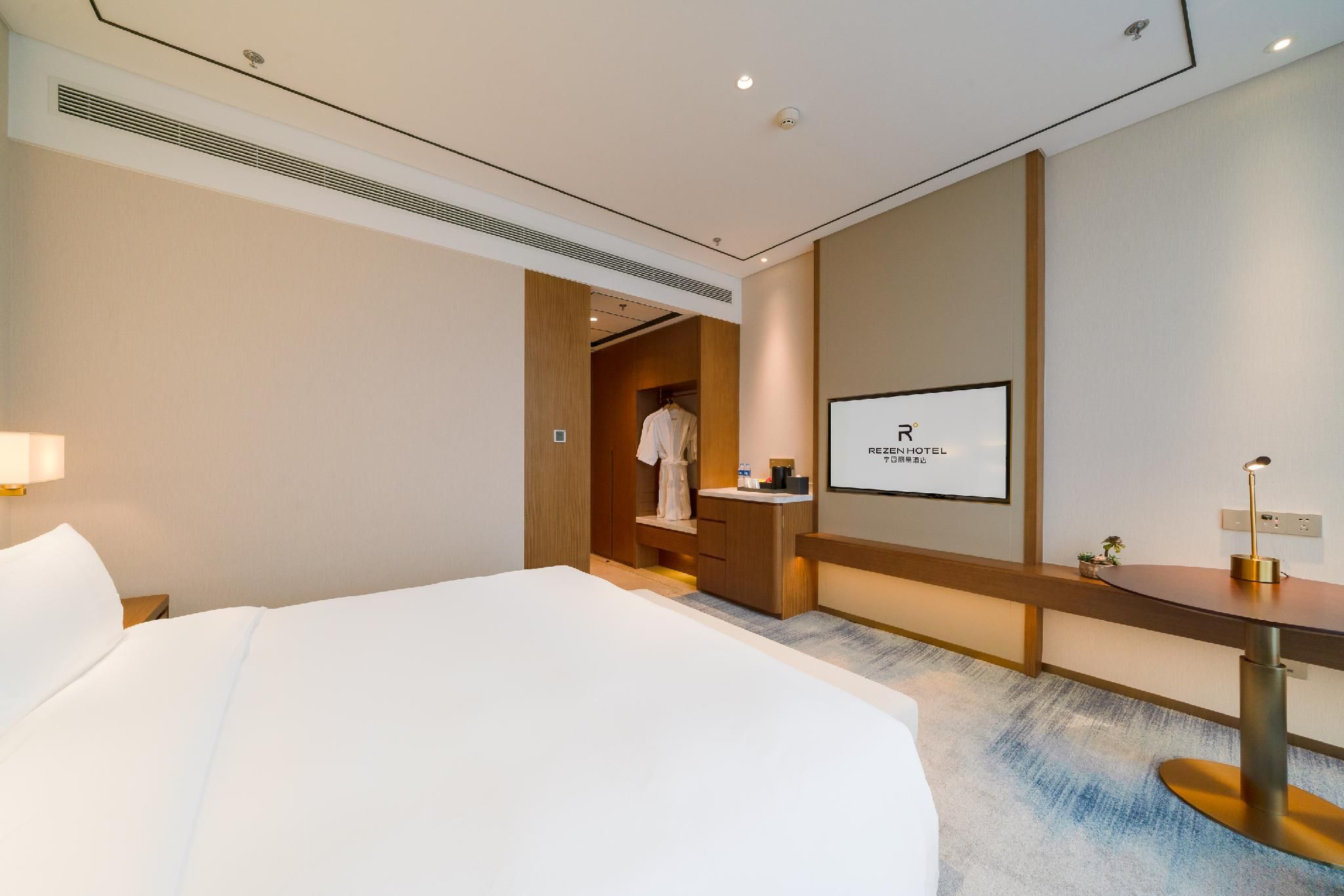 Rezen - Superior 1 Bed Room