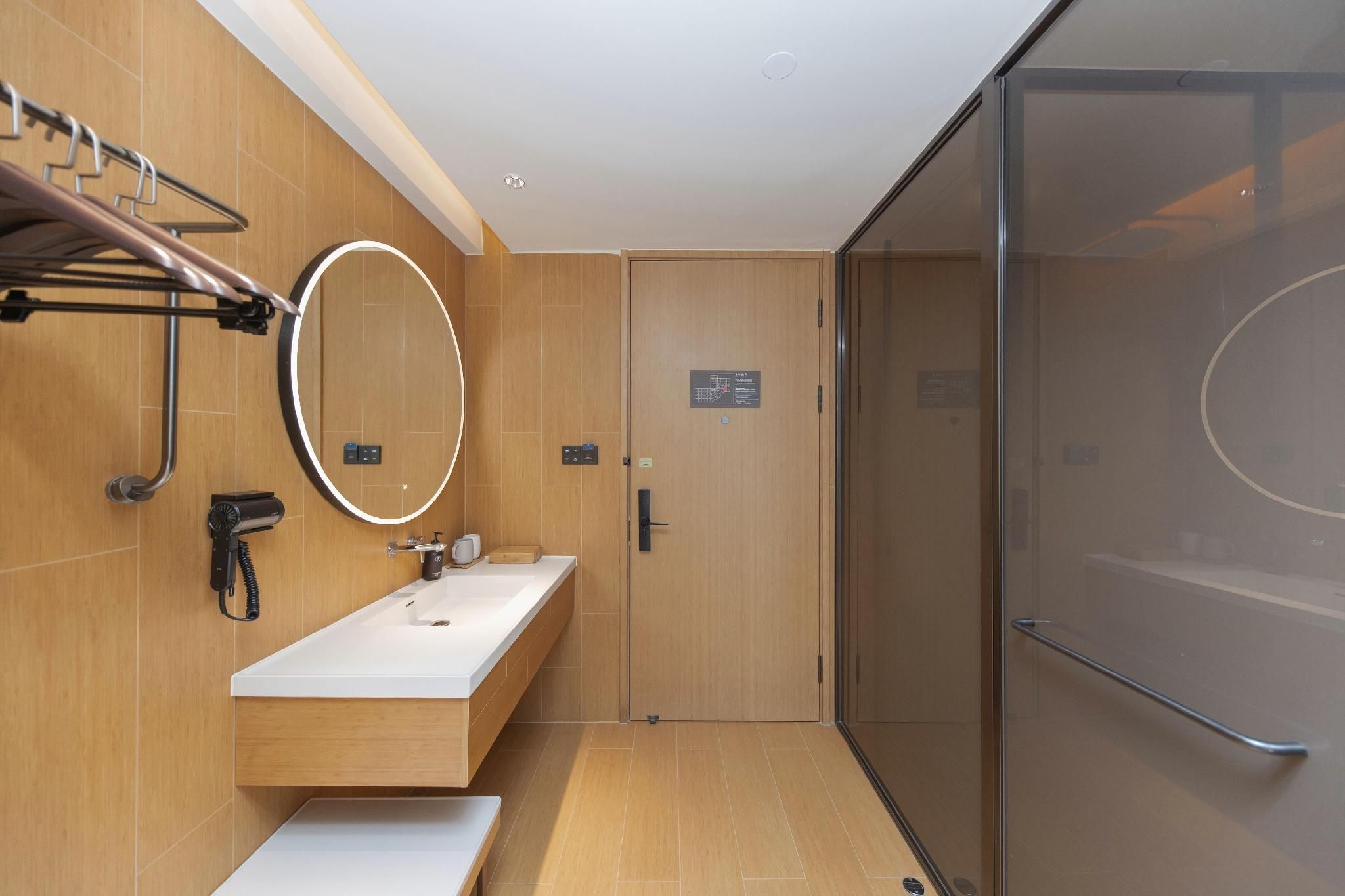 e48ebfe3c963dbc8b9cfd85d776eb405