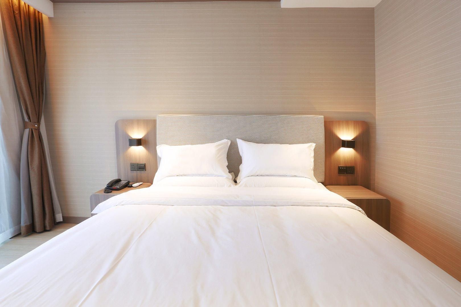 Huazhu - Business Bed Room