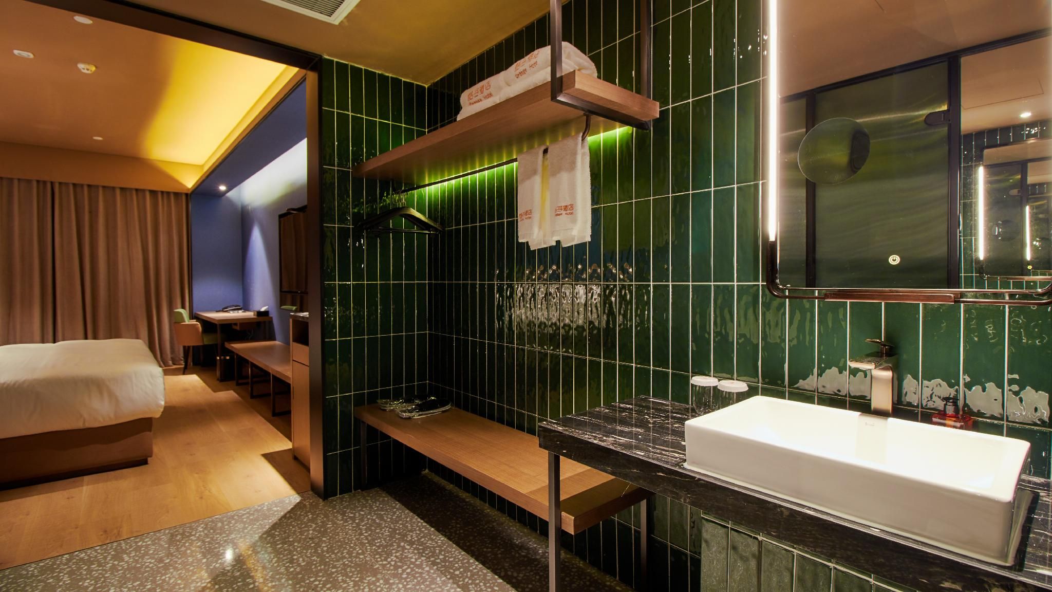 Orange Hotel Cixi Longshan Yonglong Plaza Business Queen Bed Room 3