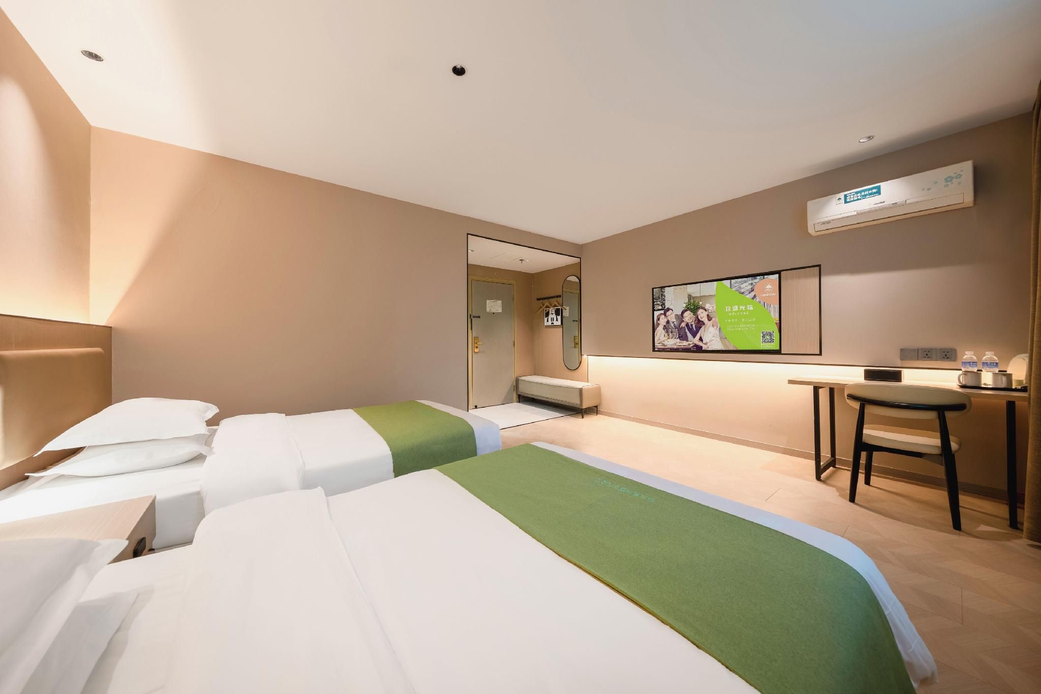 2 Bed Twin Superior Room