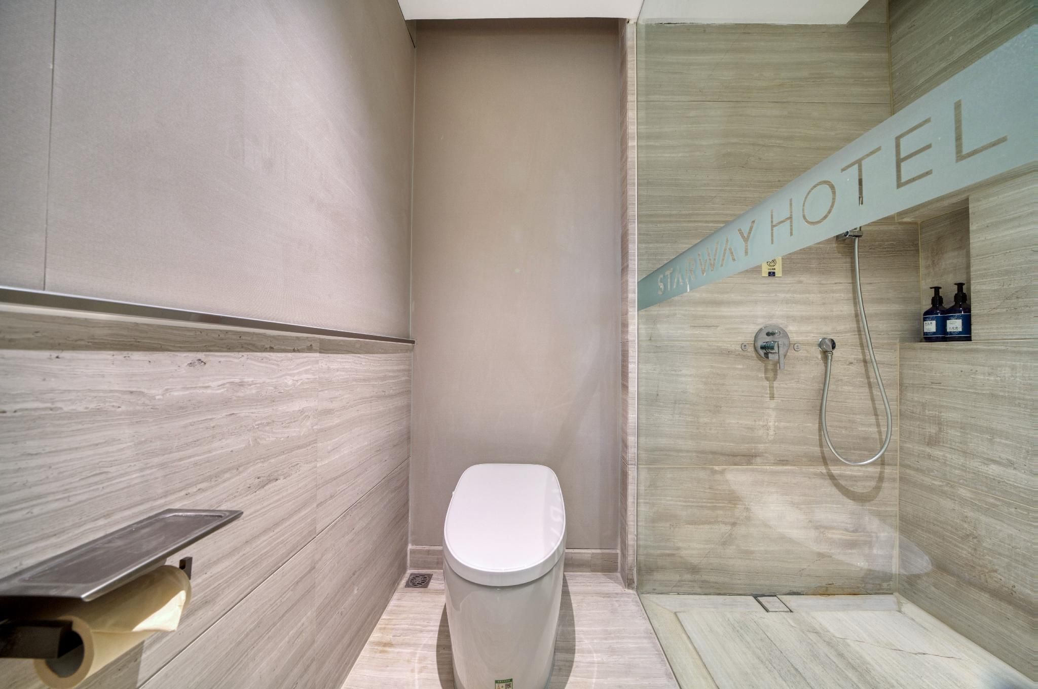 Huazhu - Room With View