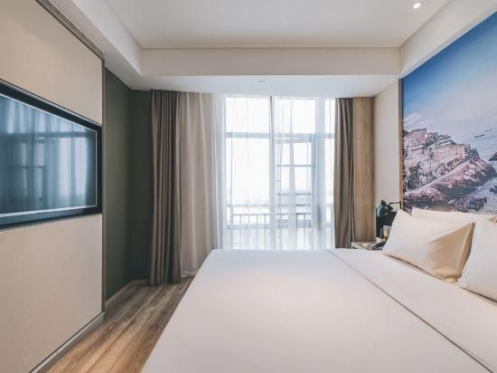 Jimu Double Room with River View