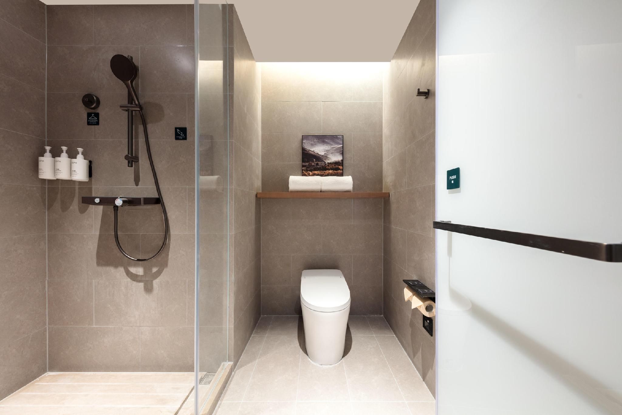 Premium Garden View Suite