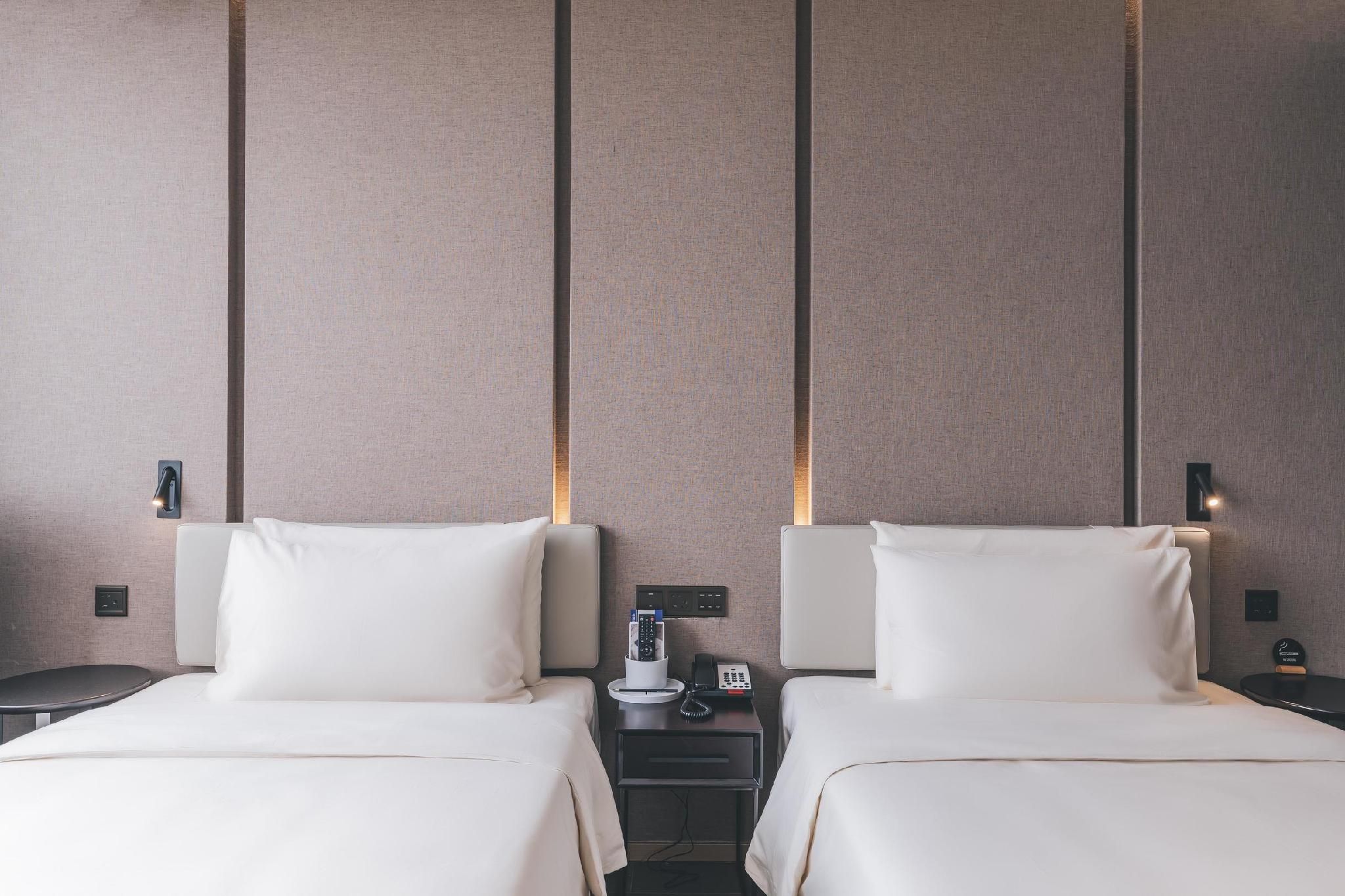 Atour - Elegant Twin Bed Room