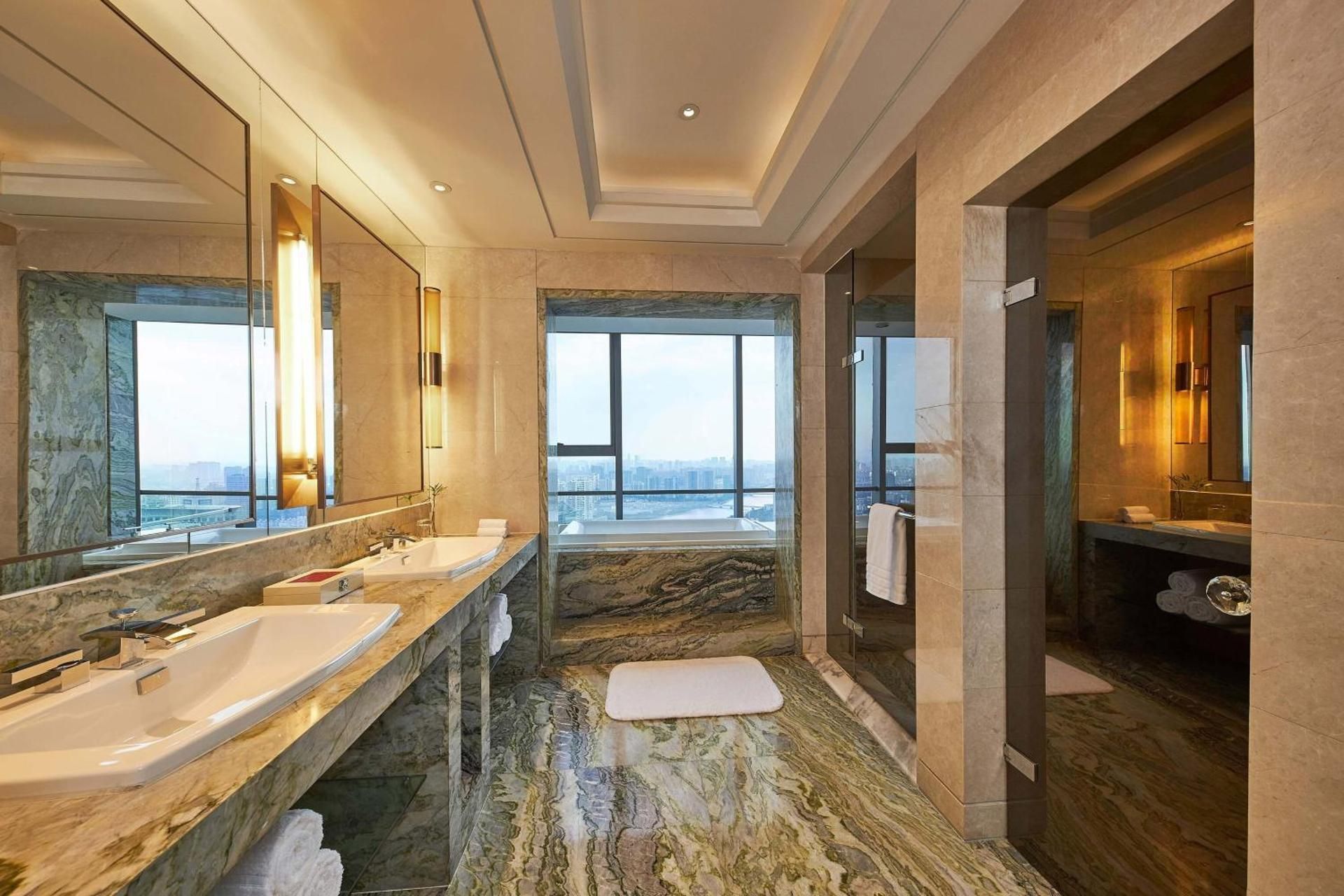 Presidential SuitE, Club level, 1 Bedroom Presidential Suite