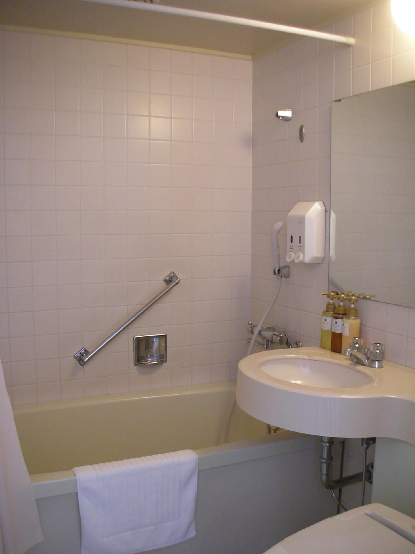 Single Room - Non-Smoking