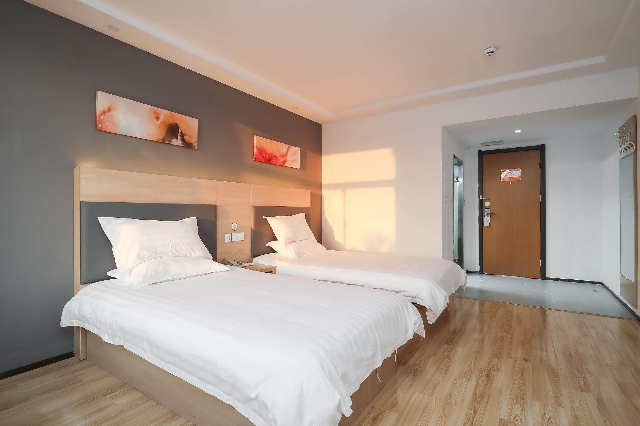Huazhu - Twin Room