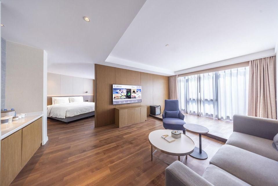 Executive Suite