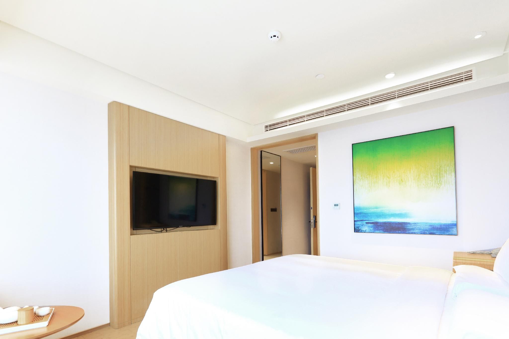 Huazhu - Deluxe Bed Room