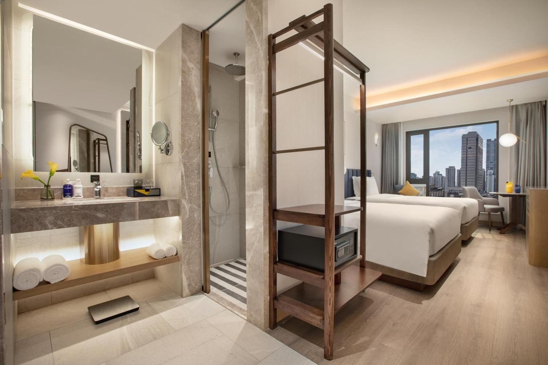 Standard Twin Room