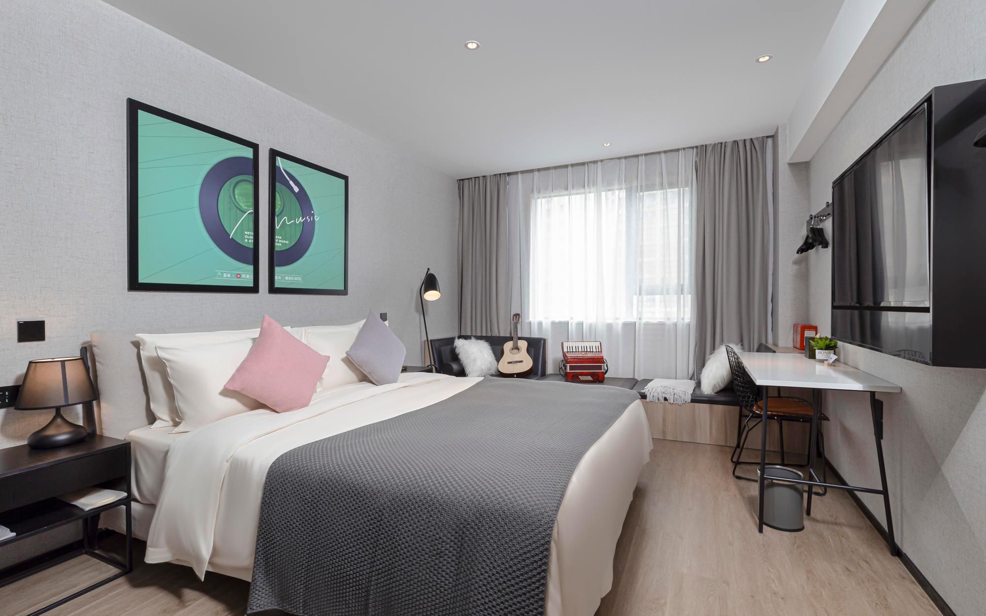 Atour Theme Room with 1 Bed - Nordic Luxury