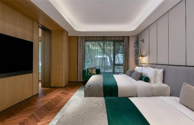 Fenglu Family Room