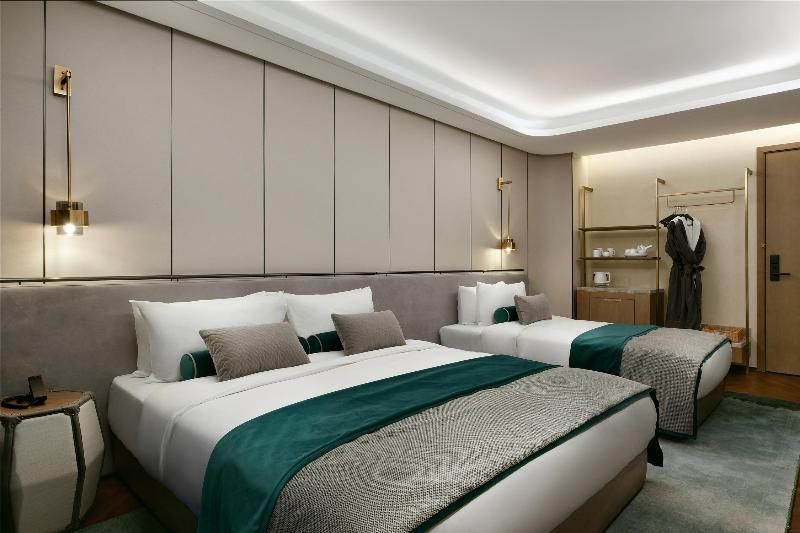 Fenglu Family Room