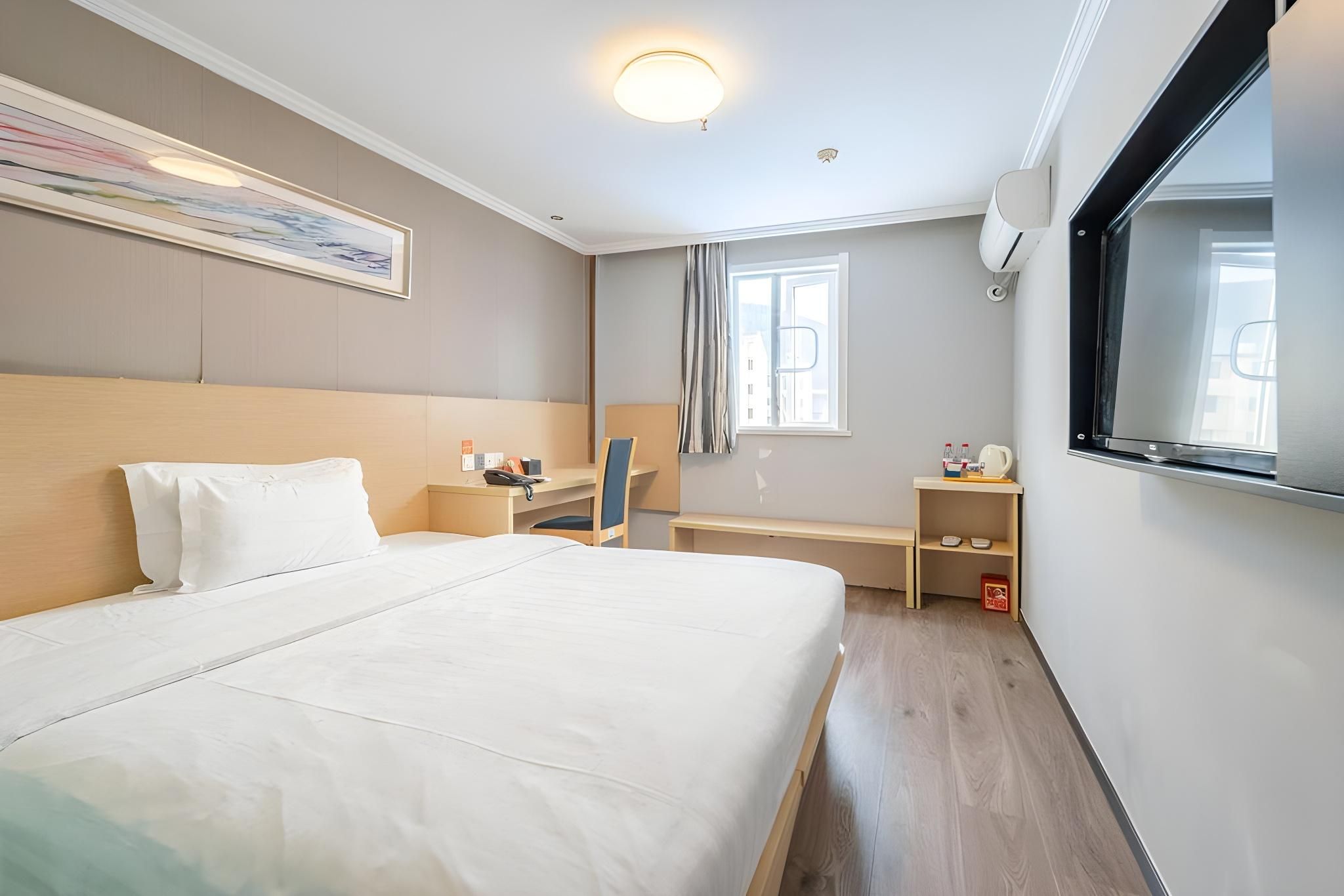 WH - Superior Bed Room