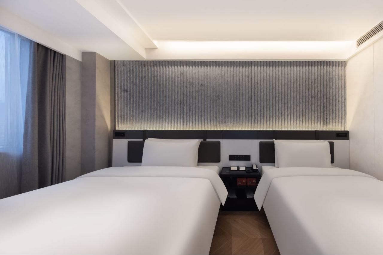 Select Family Room