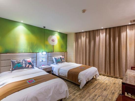 PAI Huixuan Twin Room