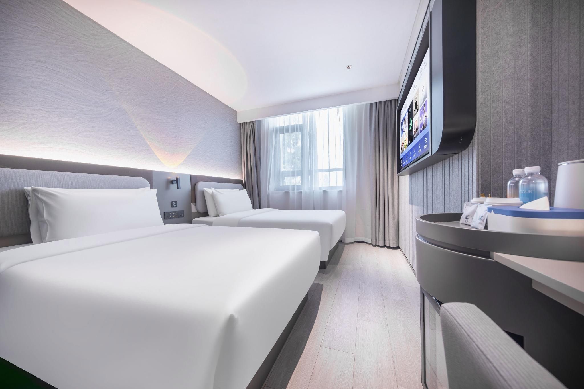 Standard Twin Bed Room