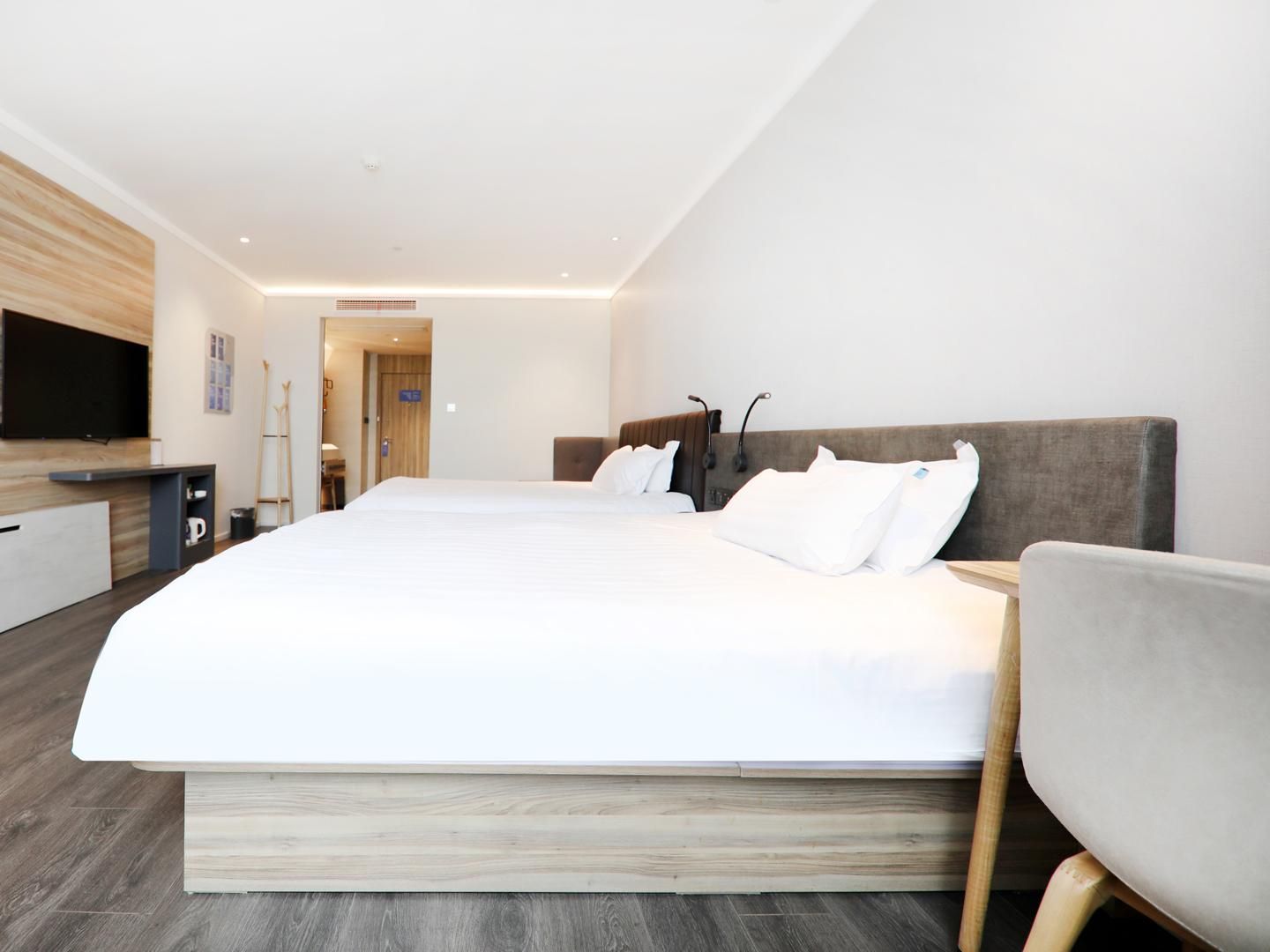 Twin Superior Room