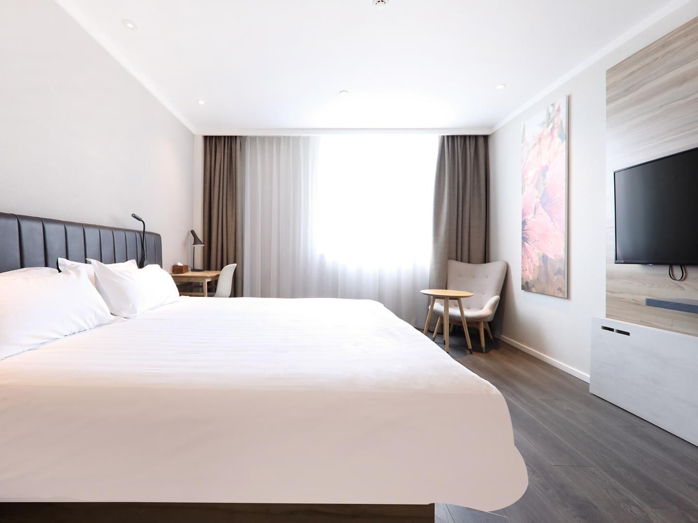 Superior Room Queen