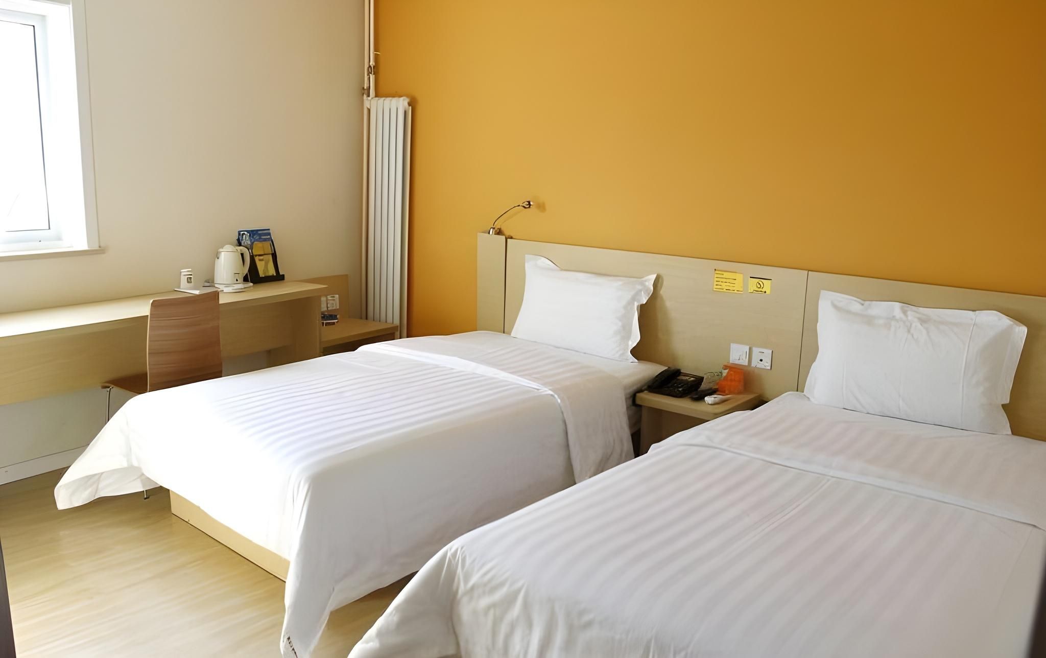 WH - Traditional Bed Room