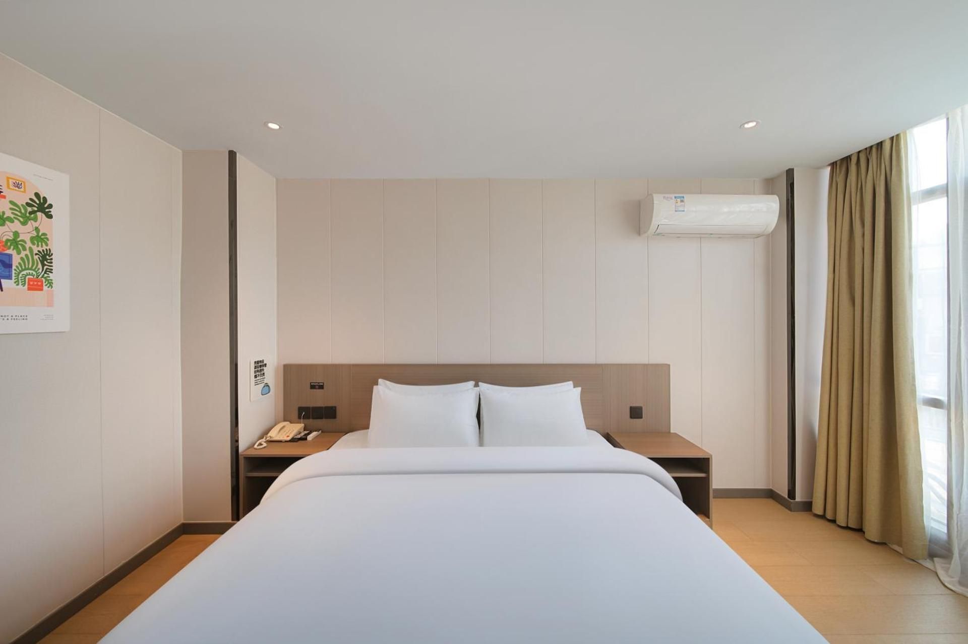 Superior Queen Room