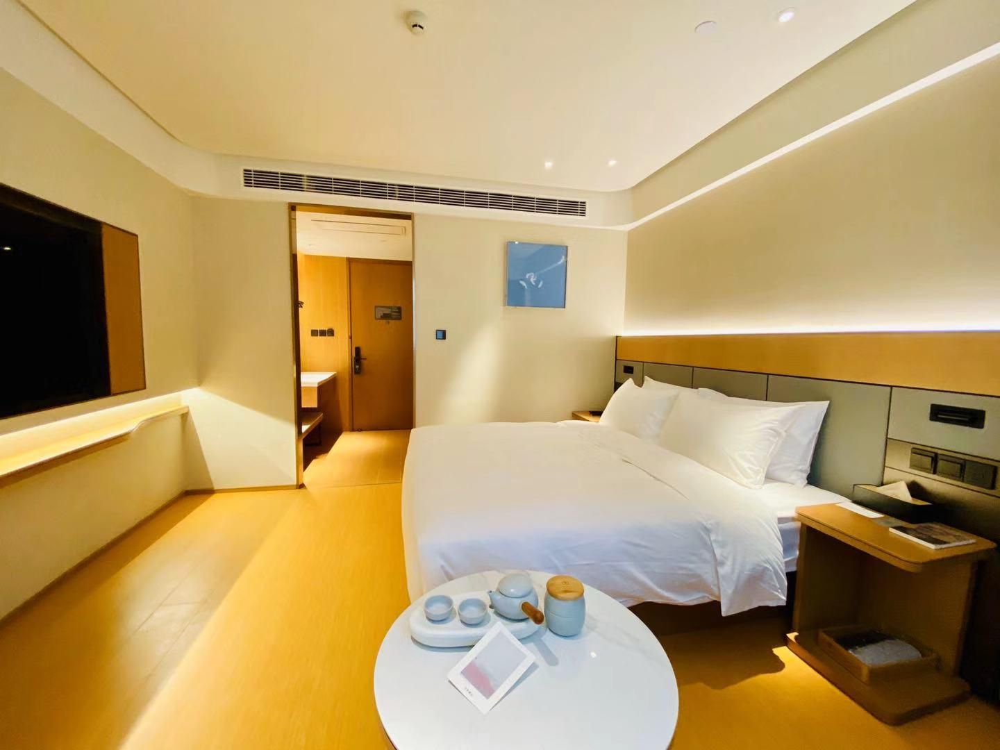 Huazhu - Superior BedRoom