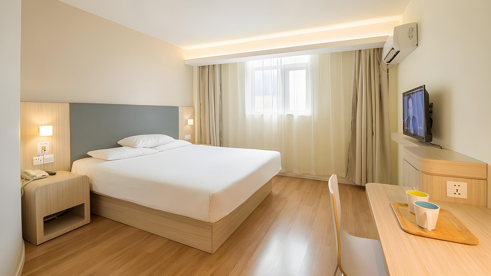 Huazhu - Superior BedRoom