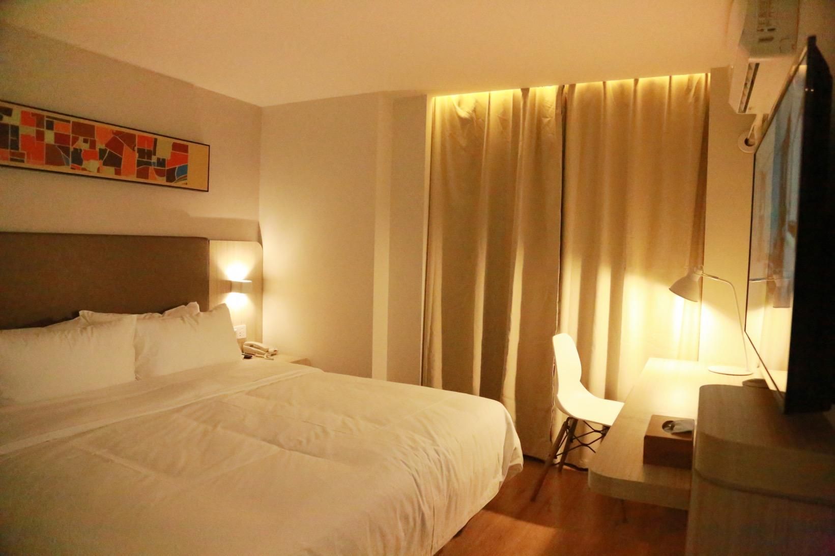 Huazhu - Superior BedRoom