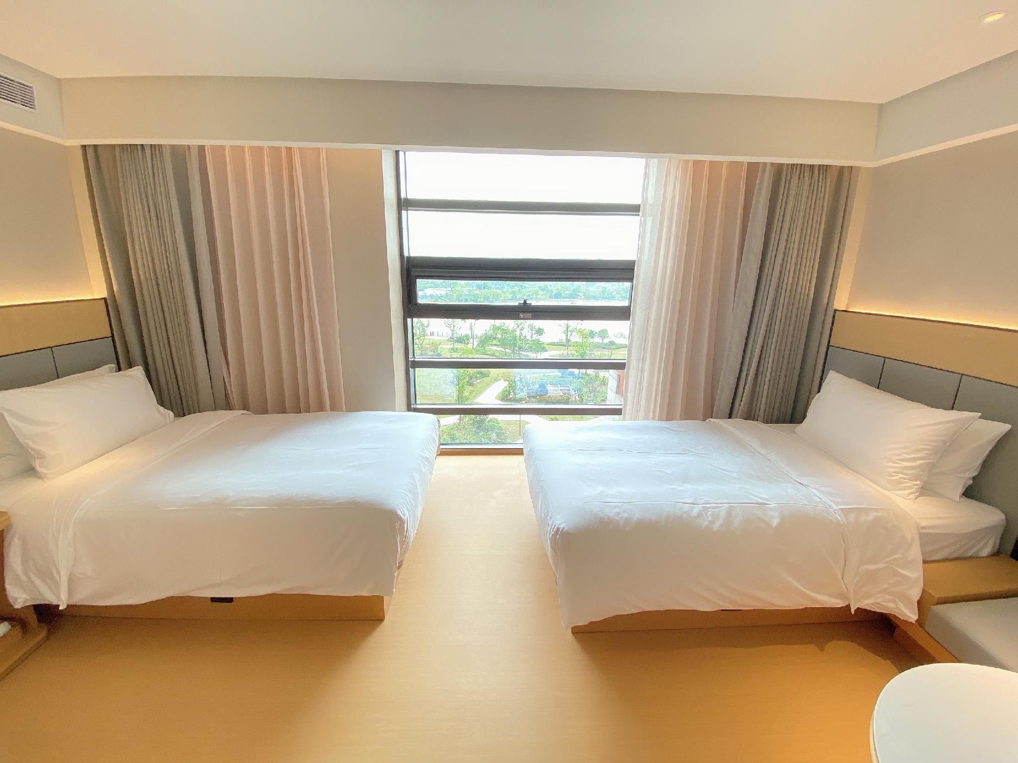Landscape Twin Room