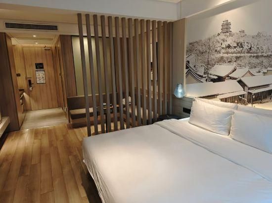Executive room, Guest room, 1 Queen