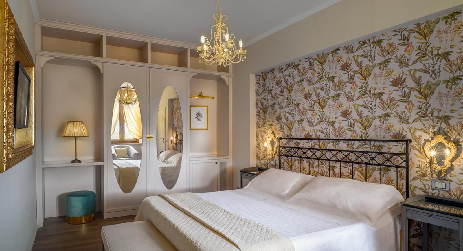 Comfort Double Room with Unlimited Access to the Thermal Pools
