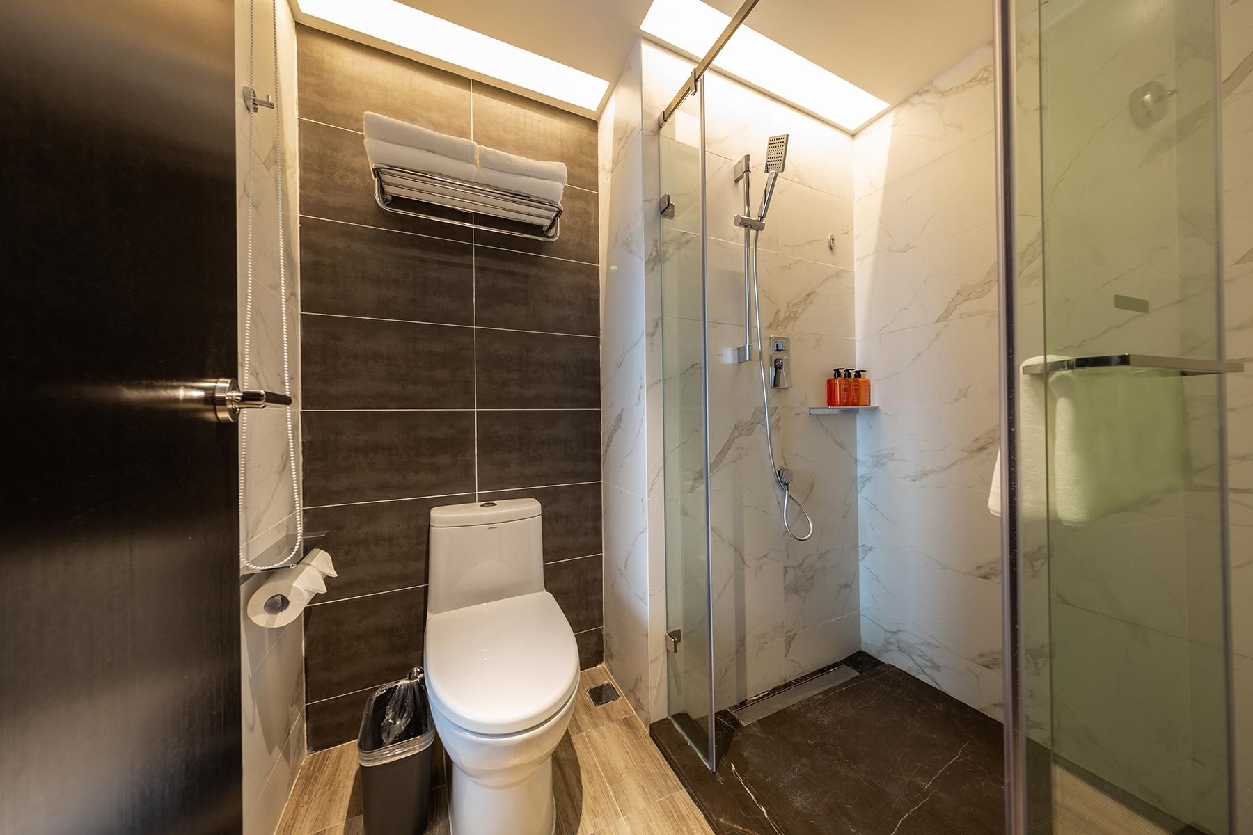 Huazhu - 1 Bed Room