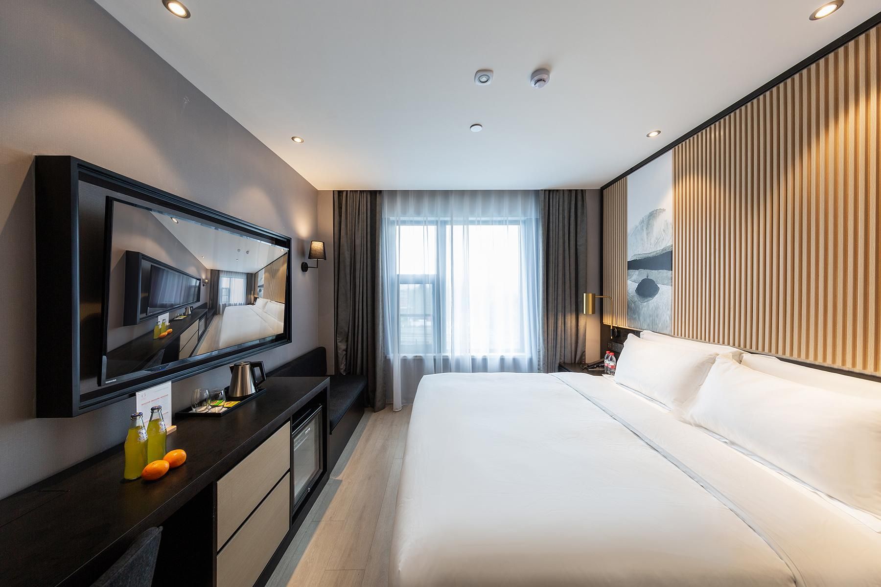 Huazhu - Business 1 Bed Room