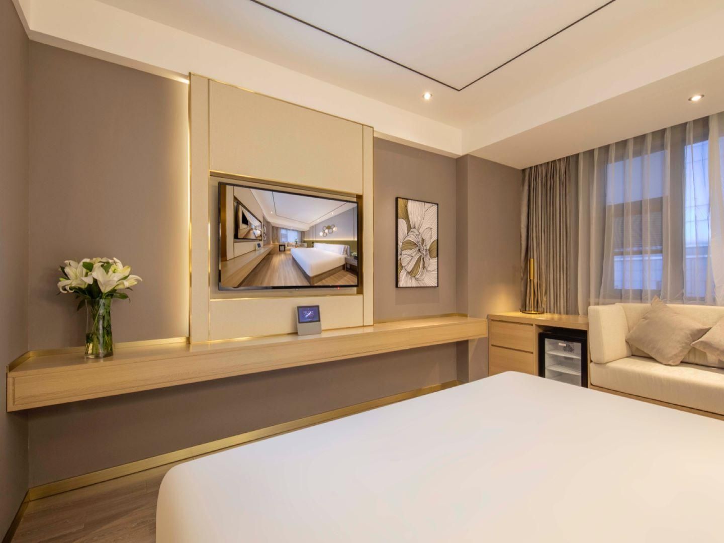 Huazhu - Deluxe Bed Room
