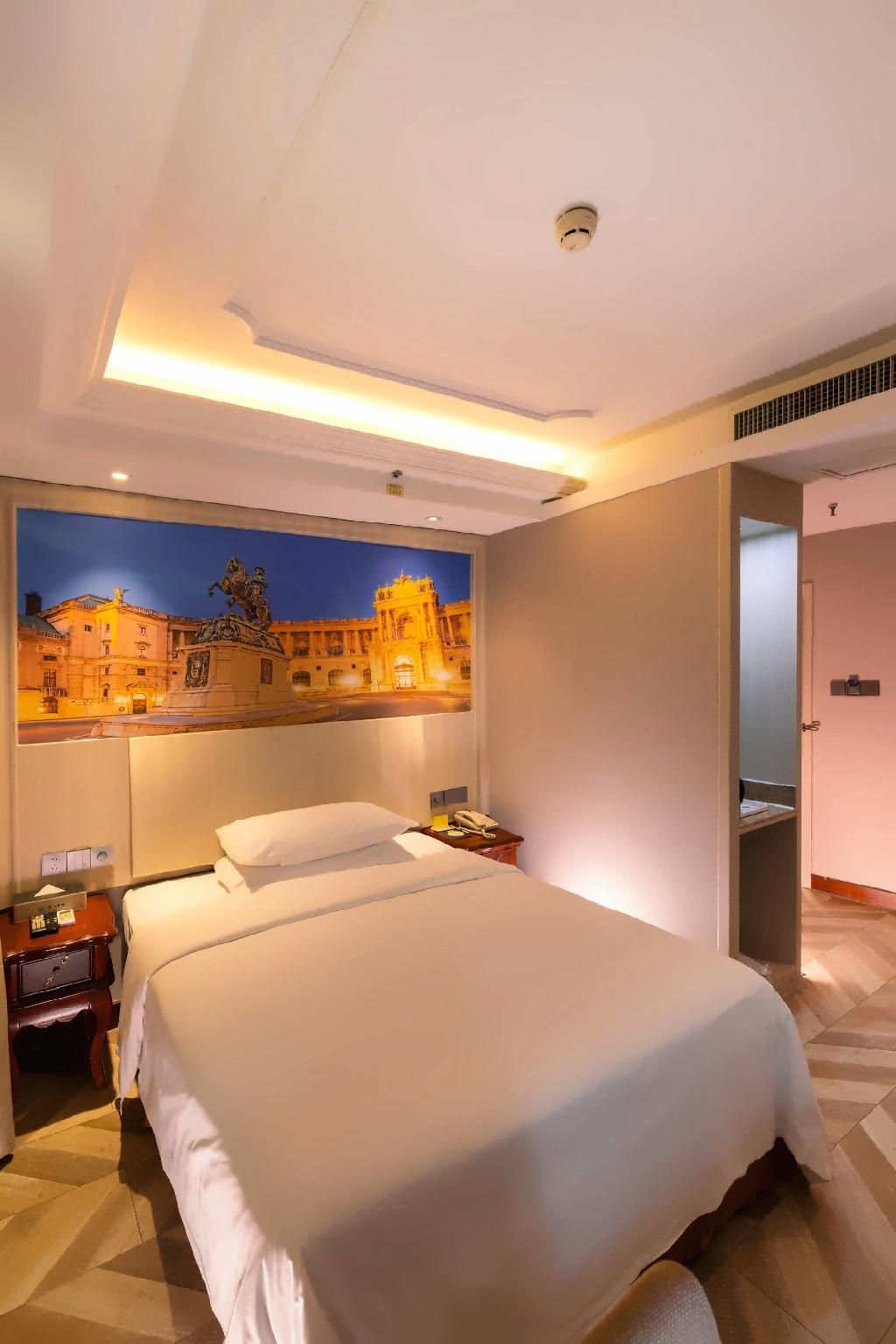 WH - Standard Room