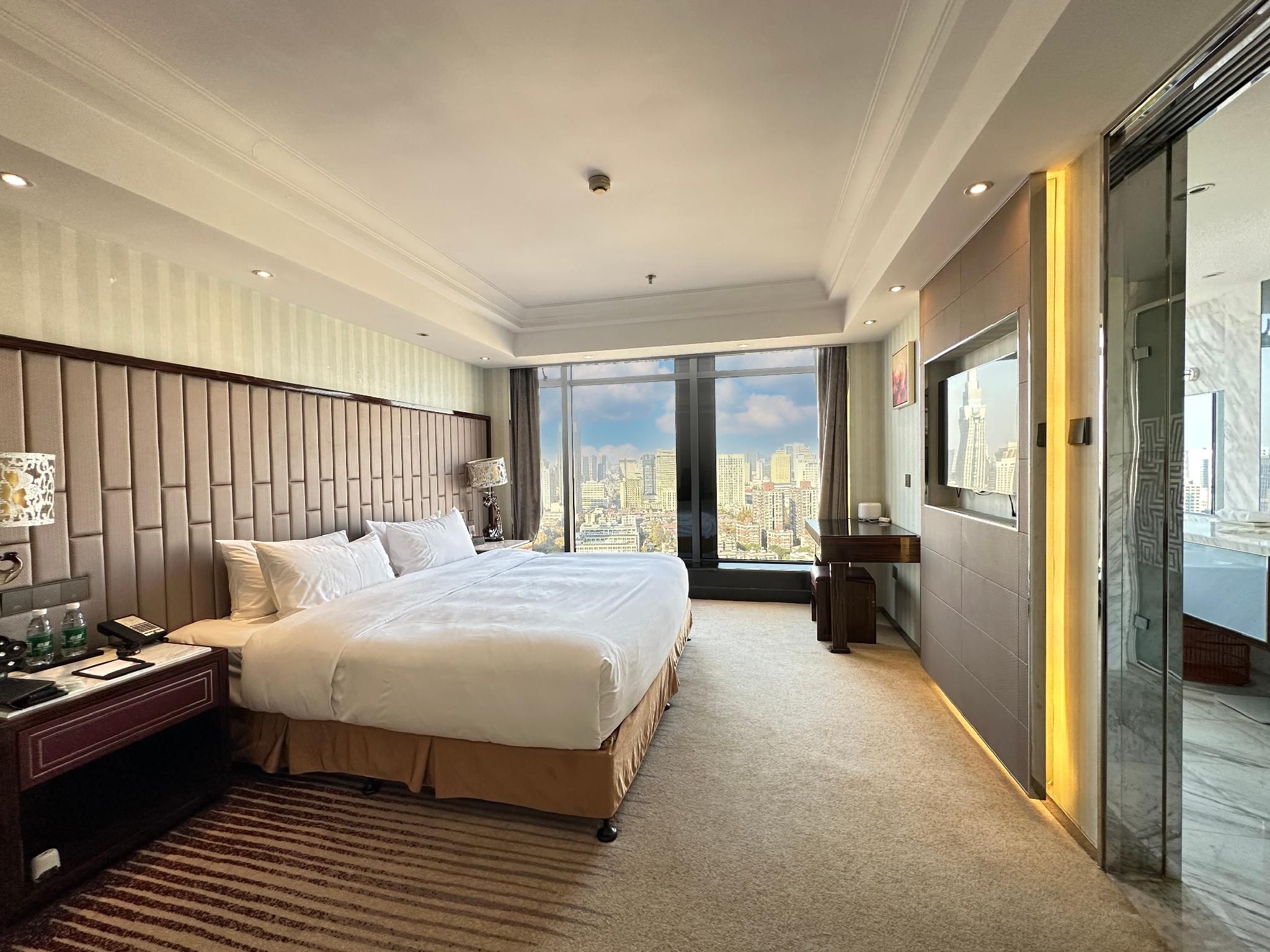 Centara 2-Bedroom with 1 King Bed and 2 Single Beds
