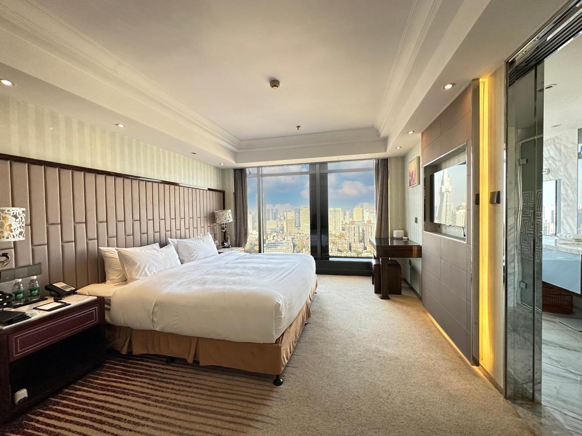 Lijia Twin Bed Suite