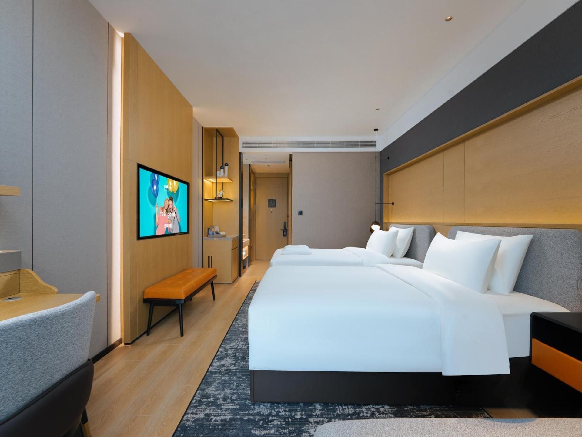 Twin Room with View