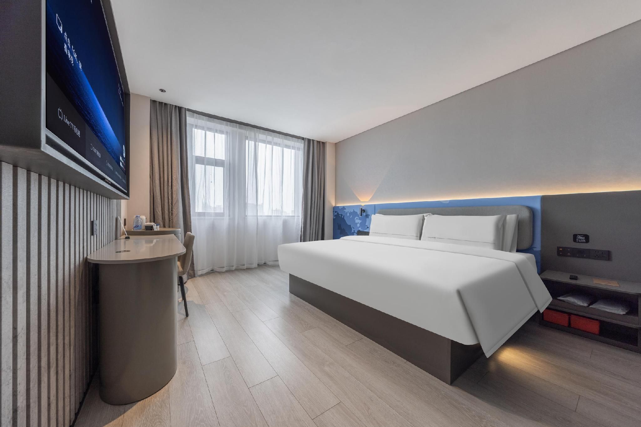 Comfort Queen Room