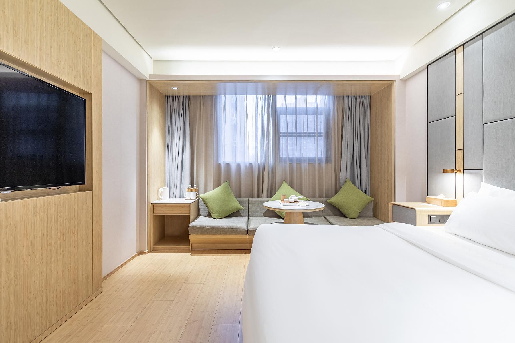 Huazhu - Superior BedRoom