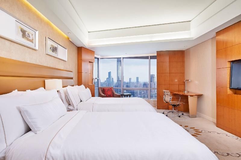 Superior Deluxe Room, Guest room, 2 Twin, Skyline view, High floor