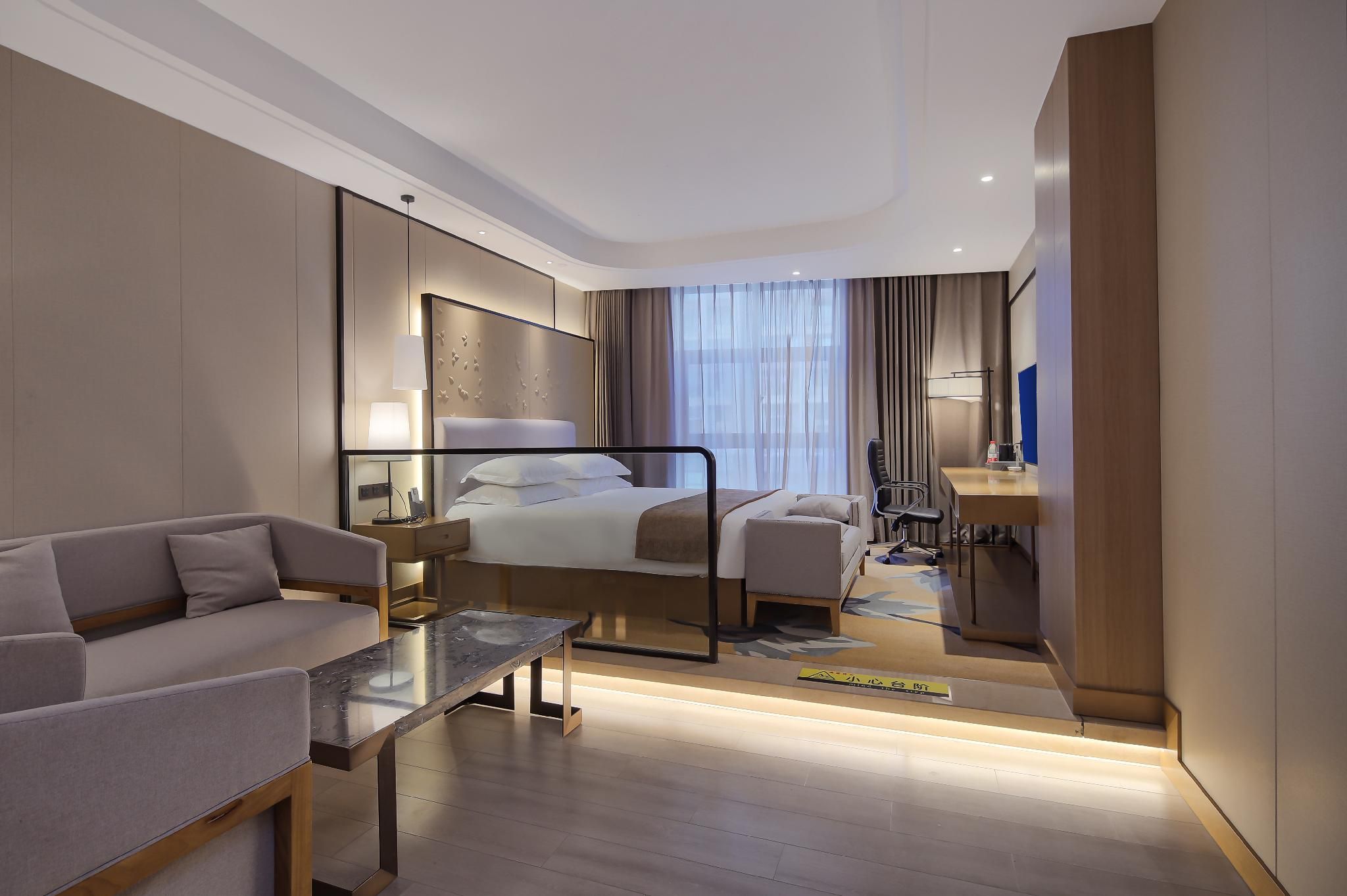 Business Queen Bed Room